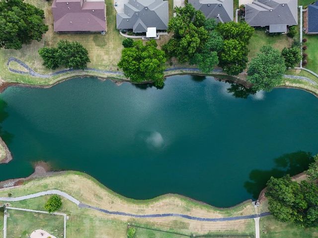 1809 Hunters Ridge Drive, Shawnee, OK 74804