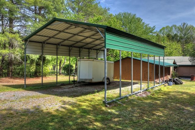 111 Candlewood Lane, Blue Ridge, GA 30513