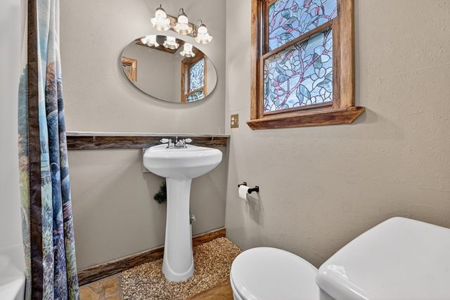 111 Candlewood Lane, Blue Ridge, GA 30513