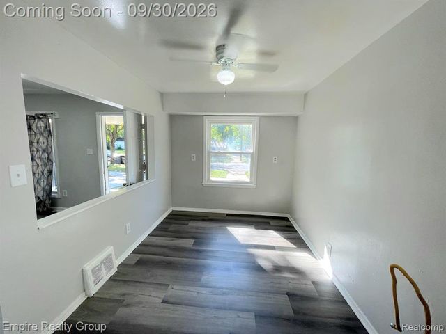 16442 Pembroke Avenue, Detroit, MI 48235