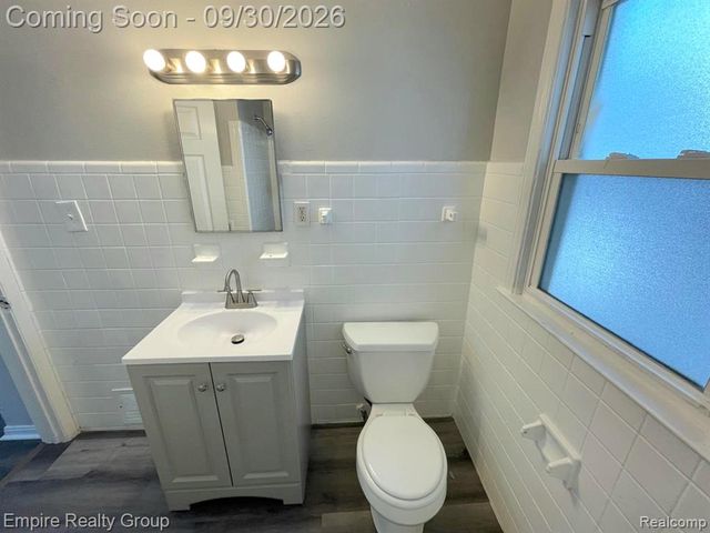16442 Pembroke Avenue, Detroit, MI 48235