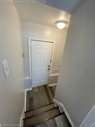 16442 Pembroke Avenue, Detroit, MI 48235