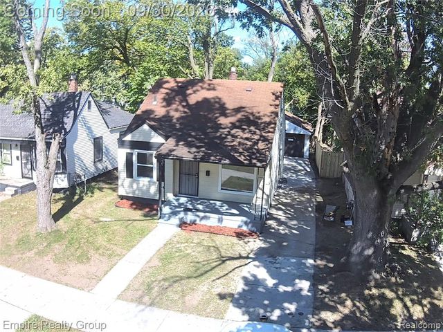 16442 Pembroke Avenue, Detroit, MI 48235