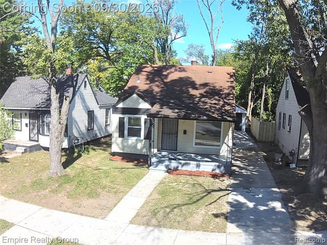 16442 Pembroke Avenue, Detroit, MI 48235