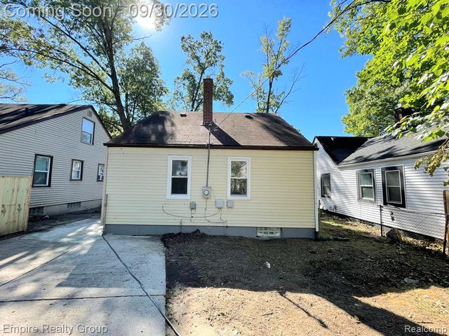 16442 Pembroke Avenue, Detroit, MI 48235