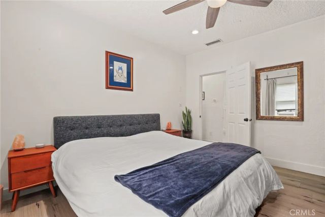 11232 Oxnard Street, North Hollywood, CA 91606