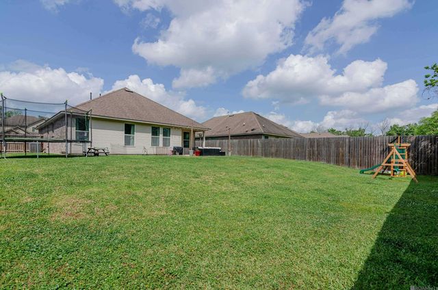 11464 Legacy Oaks Ln, Gonzales, LA 70737