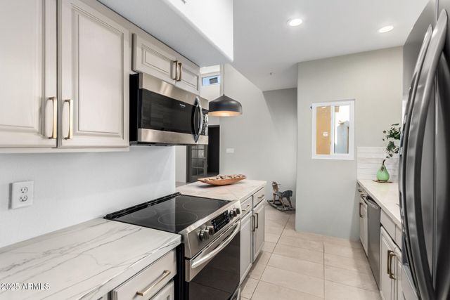 11333 N 92ND Street 1101, Scottsdale, AZ 85260