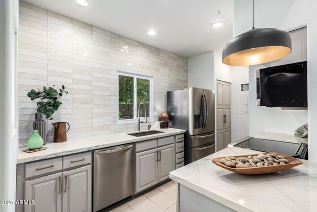 11333 N 92ND Street 1101, Scottsdale, AZ 85260