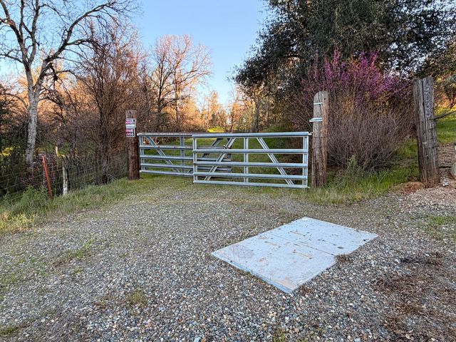 Olinda Road, Anderson, CA 96007