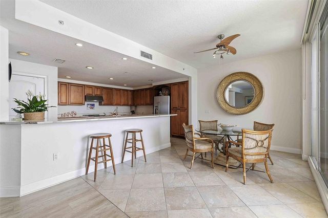 606 RIVIERA DUNES WAY 601, Palmetto, FL 34221