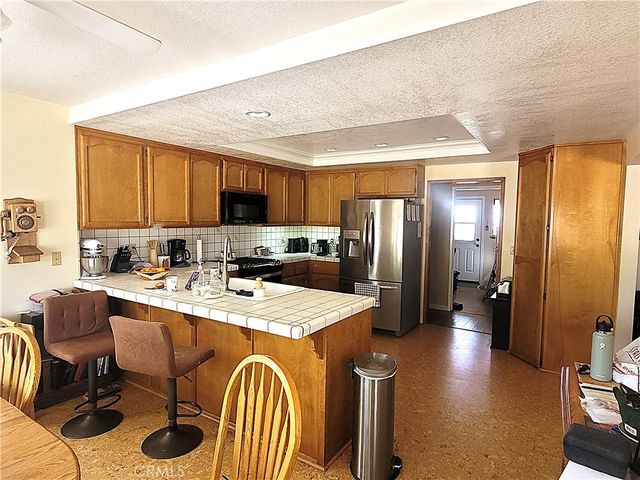 23677 Cahuilla, Apple Valley, CA 92307