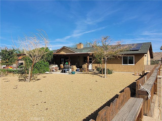 23677 Cahuilla, Apple Valley, CA 92307