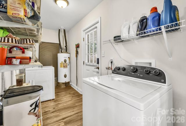 10305 Starwood Drive, Charlotte, NC 28215