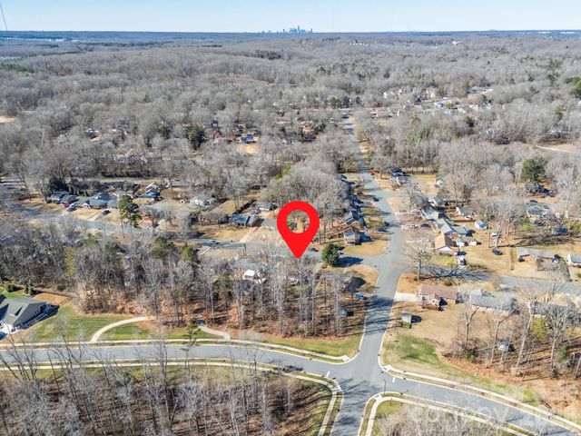 10305 Starwood Drive, Charlotte, NC 28215