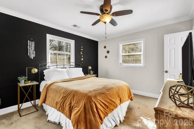 10305 Starwood Drive, Charlotte, NC 28215