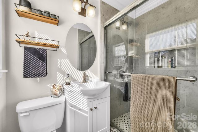 10305 Starwood Drive, Charlotte, NC 28215