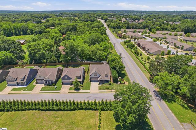 2 Ravencrest Court, Simpsonville, SC 29680