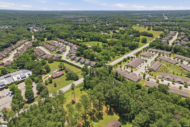 2 Ravencrest Court, Simpsonville, SC 29680