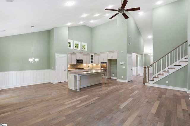 2 Ravencrest Court, Simpsonville, SC 29680