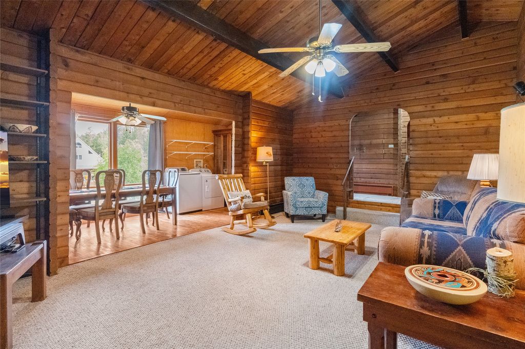 Image 13 of property listing at 19 Canoe Court, Jemez Springs, NM 87025