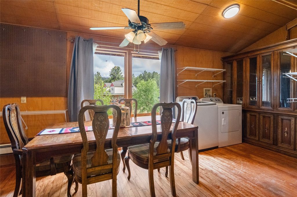 Image 18 of property listing at 19 Canoe Court, Jemez Springs, NM 87025