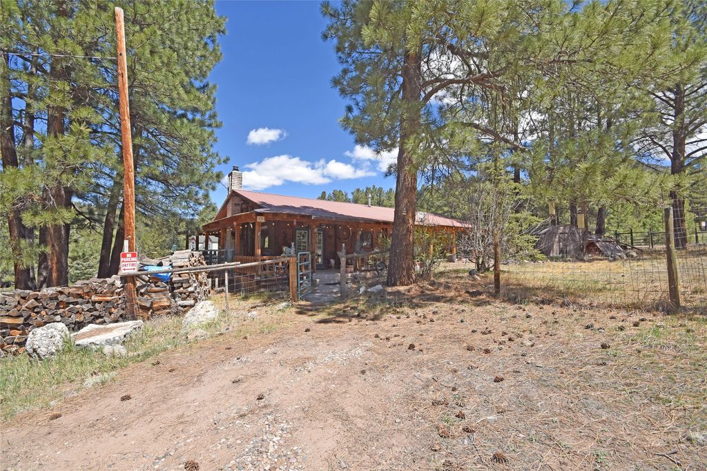 Image 50 of property listing at 19 Canoe Court, Jemez Springs, NM 87025