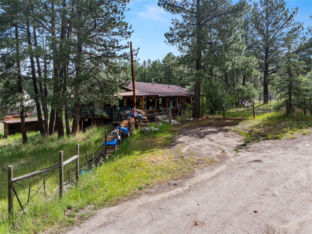 Image 59 of property listing at 19 Canoe Court, Jemez Springs, NM 87025