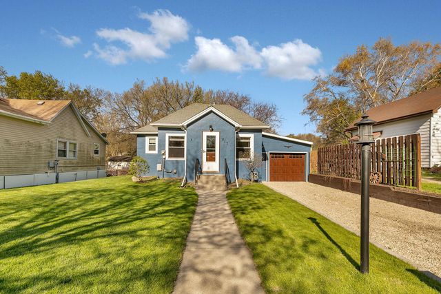 517 12th Street NW, Willmar, MN 56201