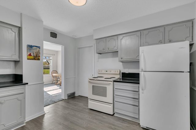 517 12th Street NW, Willmar, MN 56201