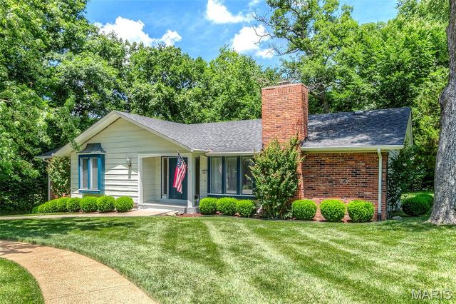 501 Clayworth Drive, Ballwin, MO 63011