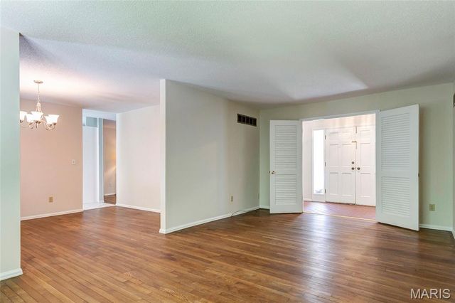 501 Clayworth Drive, Ballwin, MO 63011