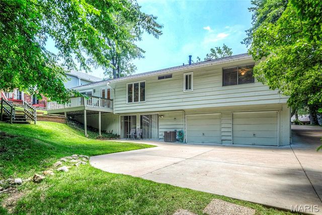 501 Clayworth Drive, Ballwin, MO 63011