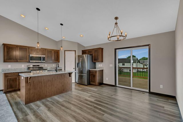 7824 Gunner Drive, Clear Lake, MN 55319