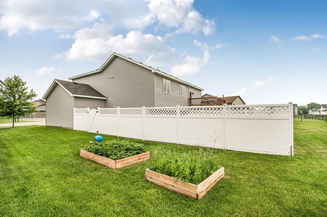7824 Gunner Drive, Clear Lake, MN 55319