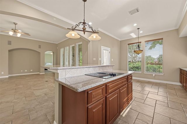 2562 Estrada Drive, League City, TX 77573