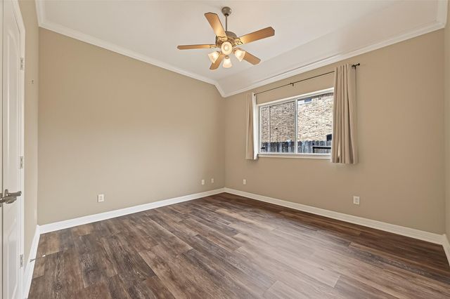 2562 Estrada Drive, League City, TX 77573