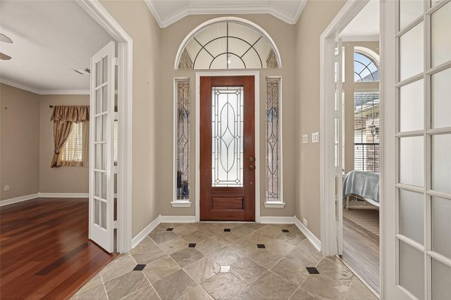 2562 Estrada Drive, League City, TX 77573