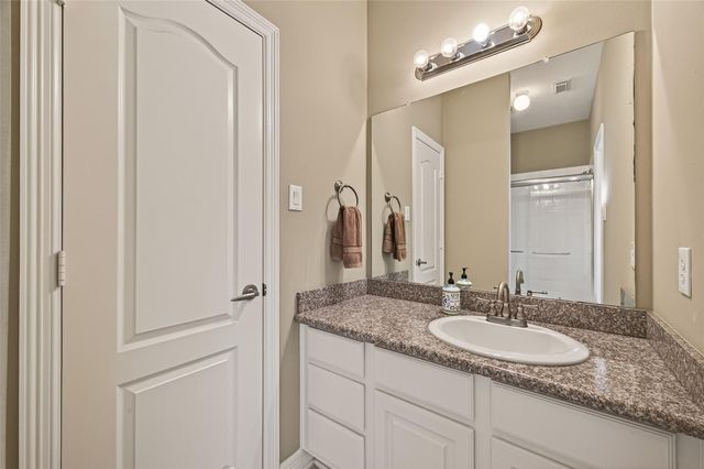 2562 Estrada Drive, League City, TX 77573