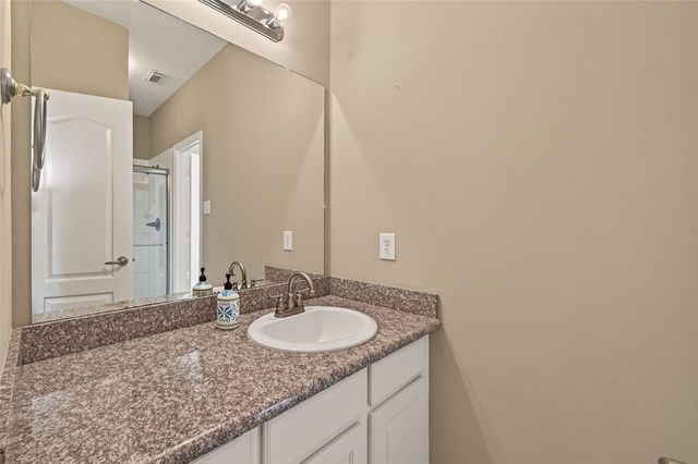 2562 Estrada Drive, League City, TX 77573