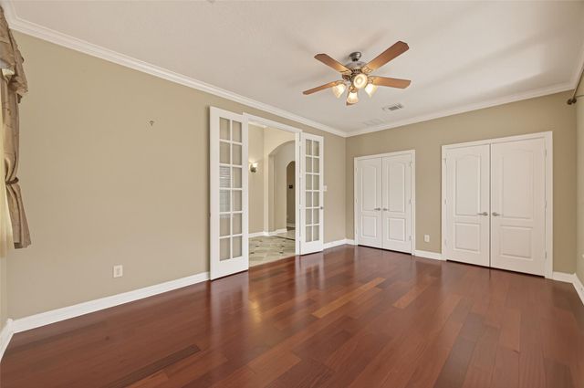 2562 Estrada Drive, League City, TX 77573