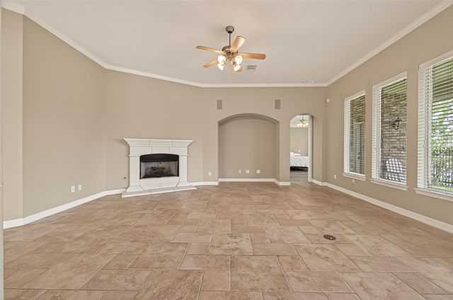 2562 Estrada Drive, League City, TX 77573