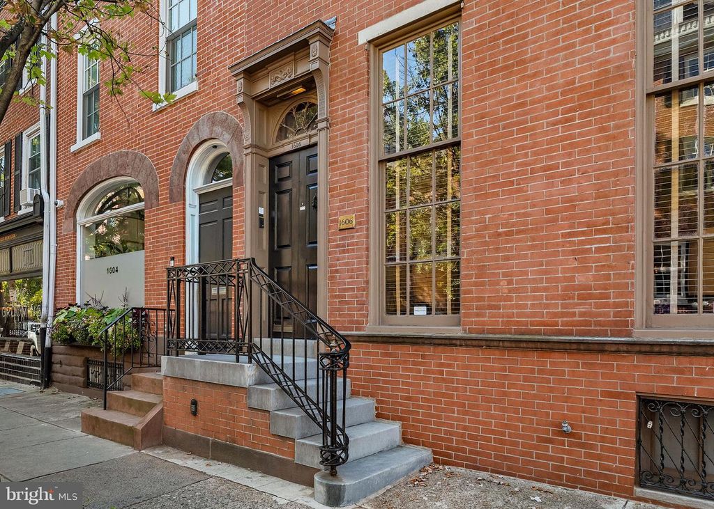 1606 PINE ST, Philadelphia, PA 19103