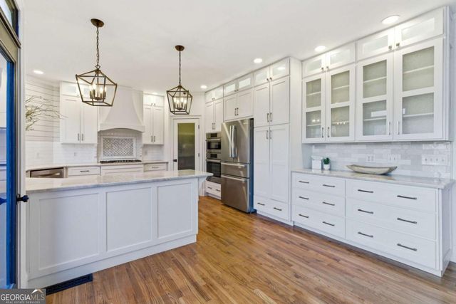 8010 Wakehurst Place, Cumming, GA 30040