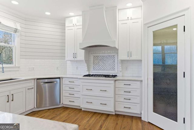 8010 Wakehurst Place, Cumming, GA 30040