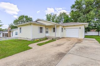 555 Kimberly Court, Farmington, MO 63640