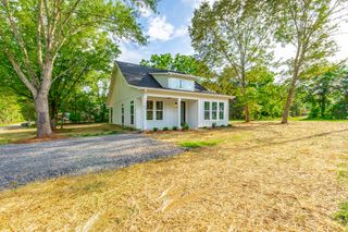 516 W Reed Road, Lafayette, GA 30728