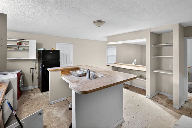 4970 LOCHINVAR RD, Memphis, TN 38116