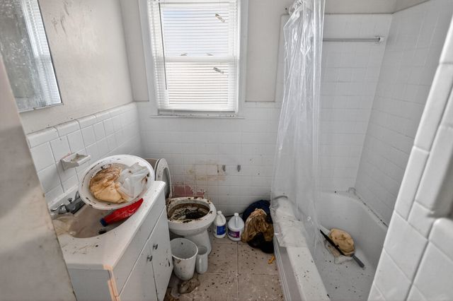 4970 LOCHINVAR RD, Memphis, TN 38116