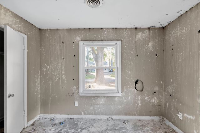 4970 LOCHINVAR RD, Memphis, TN 38116